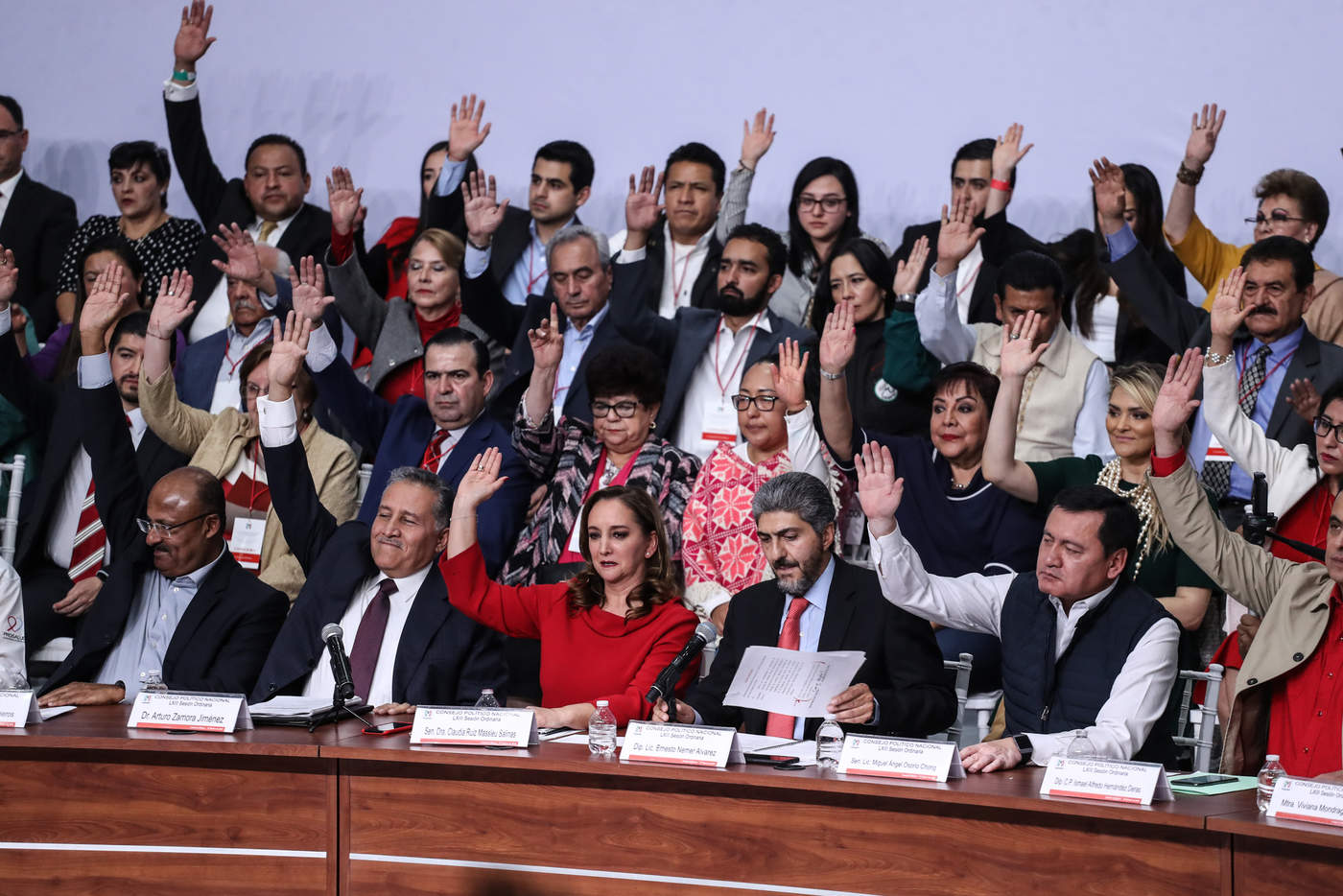 El PRI hoy es una tercera fuerza política disminuida. (ARCHIVO) 
