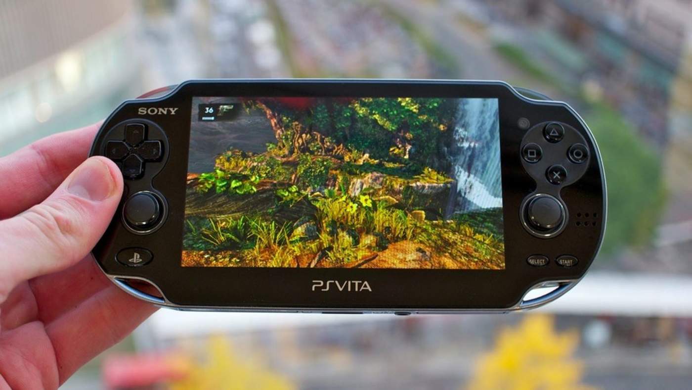 La PS Vita, sucesora de la PlayStation Portable, tenía una larga vida útil, pero no una feliz. Se lanzó en Japón en diciembre de 2011, justo cuando los juegos para teléfono y tableta empezaban a ganar terreno.  (ARCHIVO)