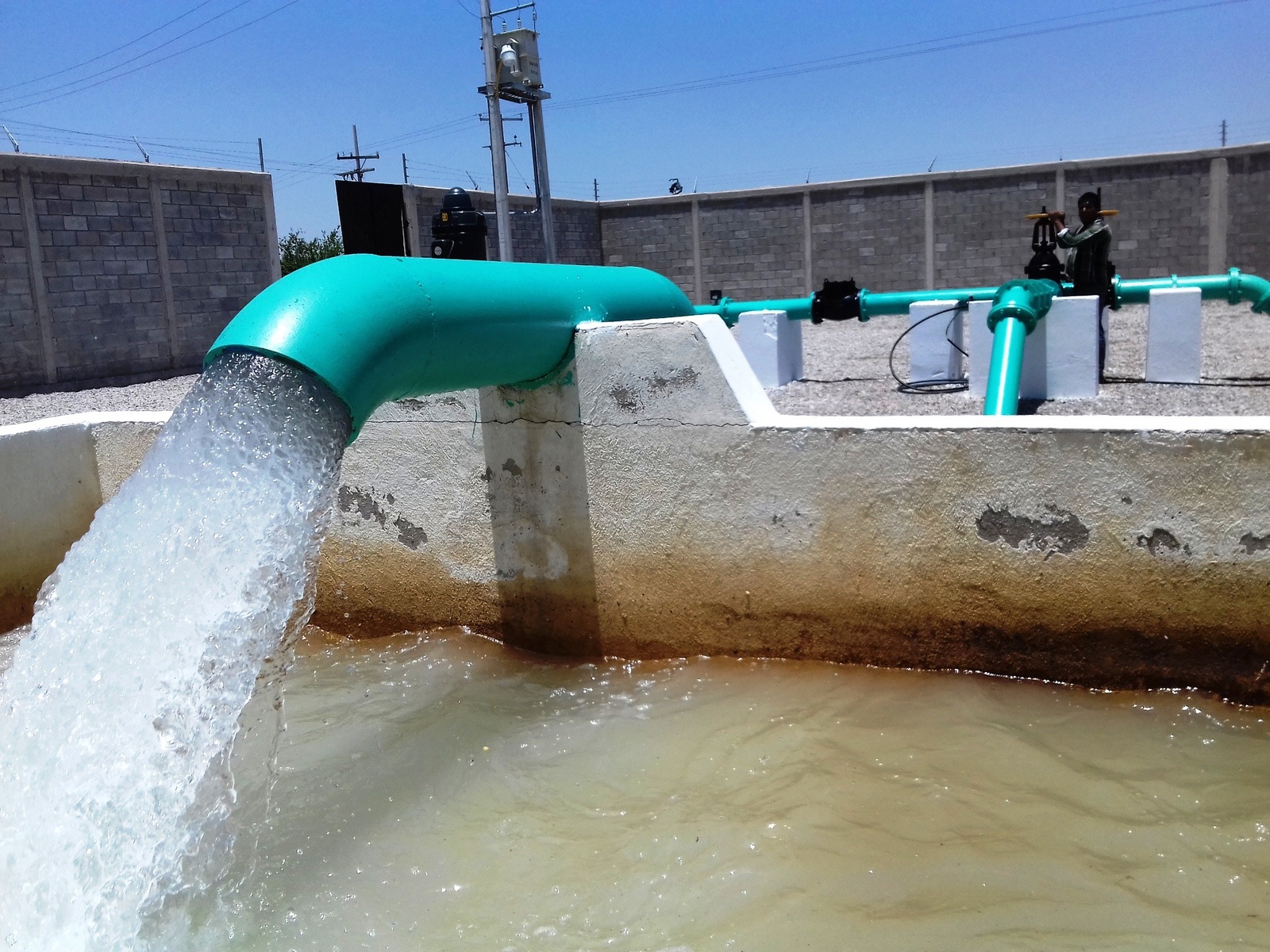 Titular de Sideapa apunta que volumen de agua potable supera la demanda de los usuarios en Gómez Palacio.
