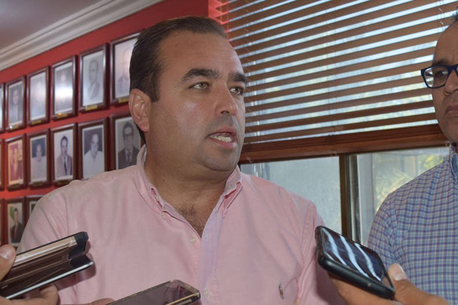 El PAN solicitó a la Comisión de Orden Estatal, iniciar un proceso de expulsión en contra del regidor, Carlos Rosales Arcaute. (EL SIGLO DE TORREÓN)