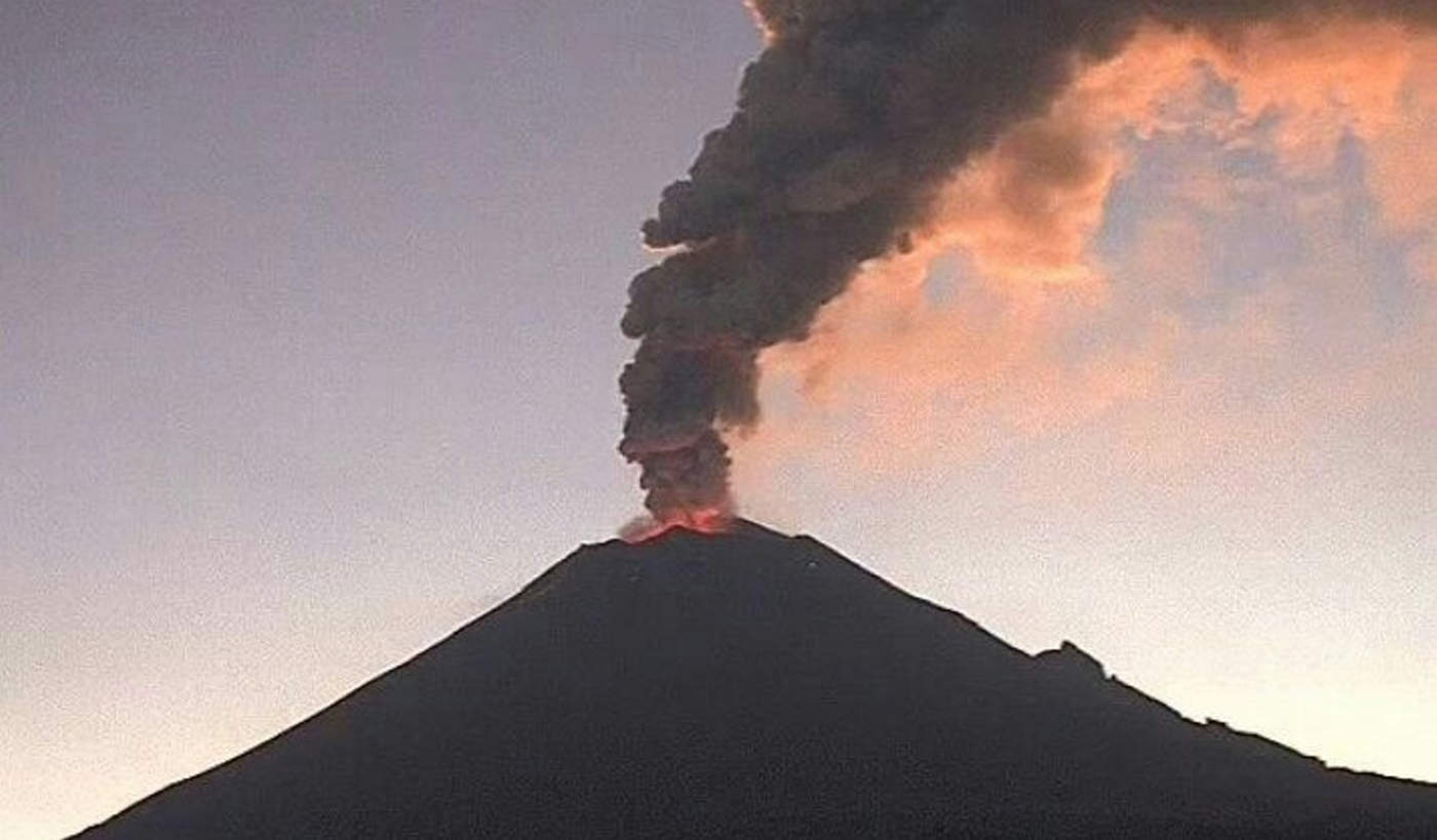 Popocatépetl registra columna de más de 2 kilómetros por explosiones