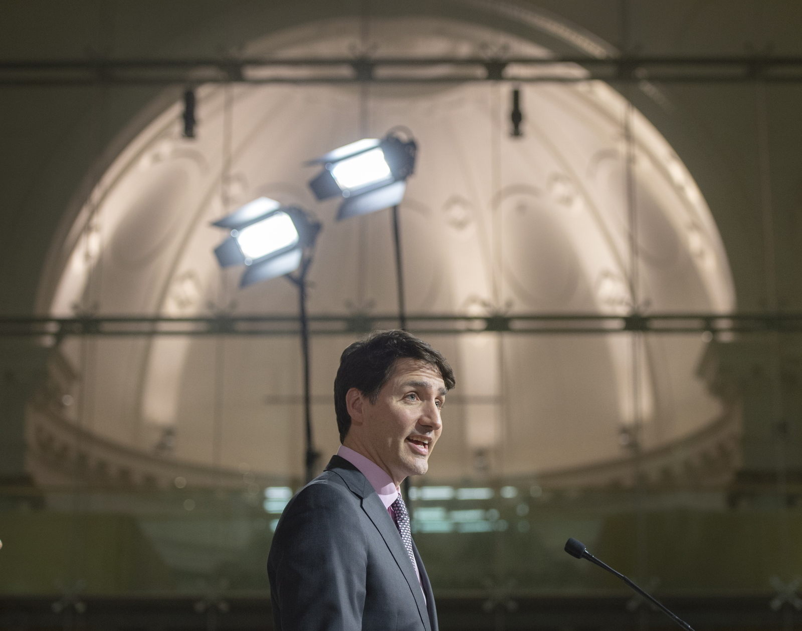 No hubo presión a ministra: Trudeau