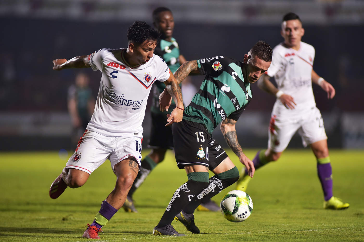 El partido de la jornada 10 entre Santos Laguna y Veracruz terminó con empate a dos goles. (JAMMEDIA)