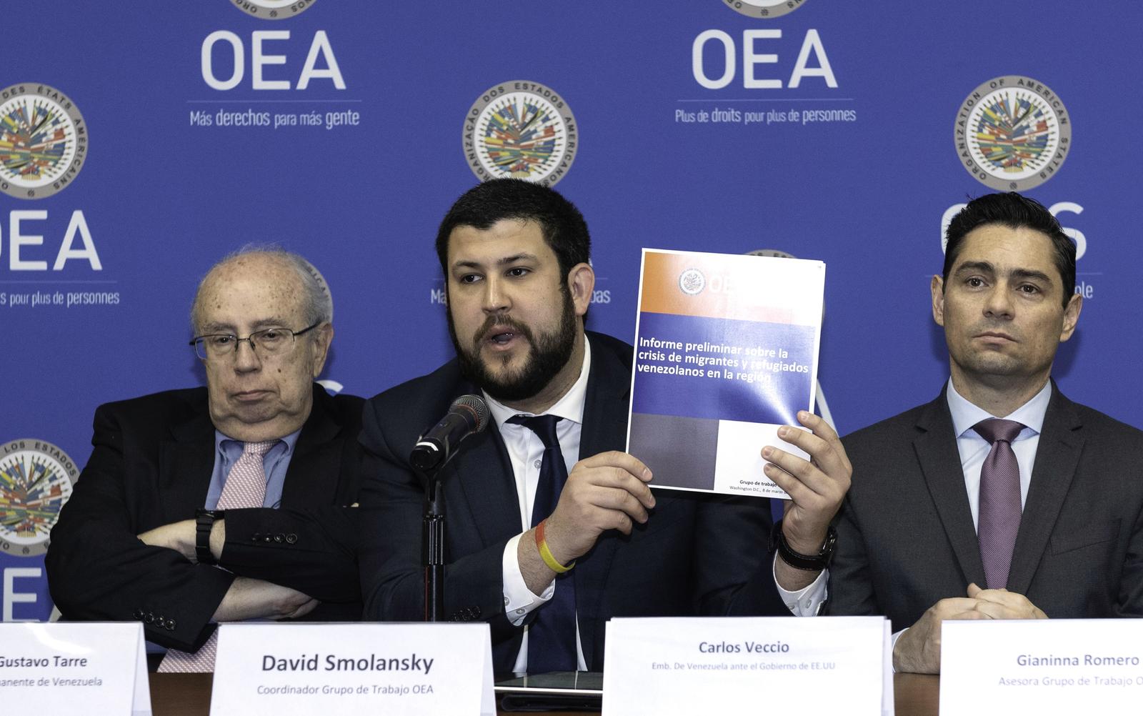 Presenta la OEA un informe detallado sobre la situación social y política en Venezuela, donde más de tres millones han salido.