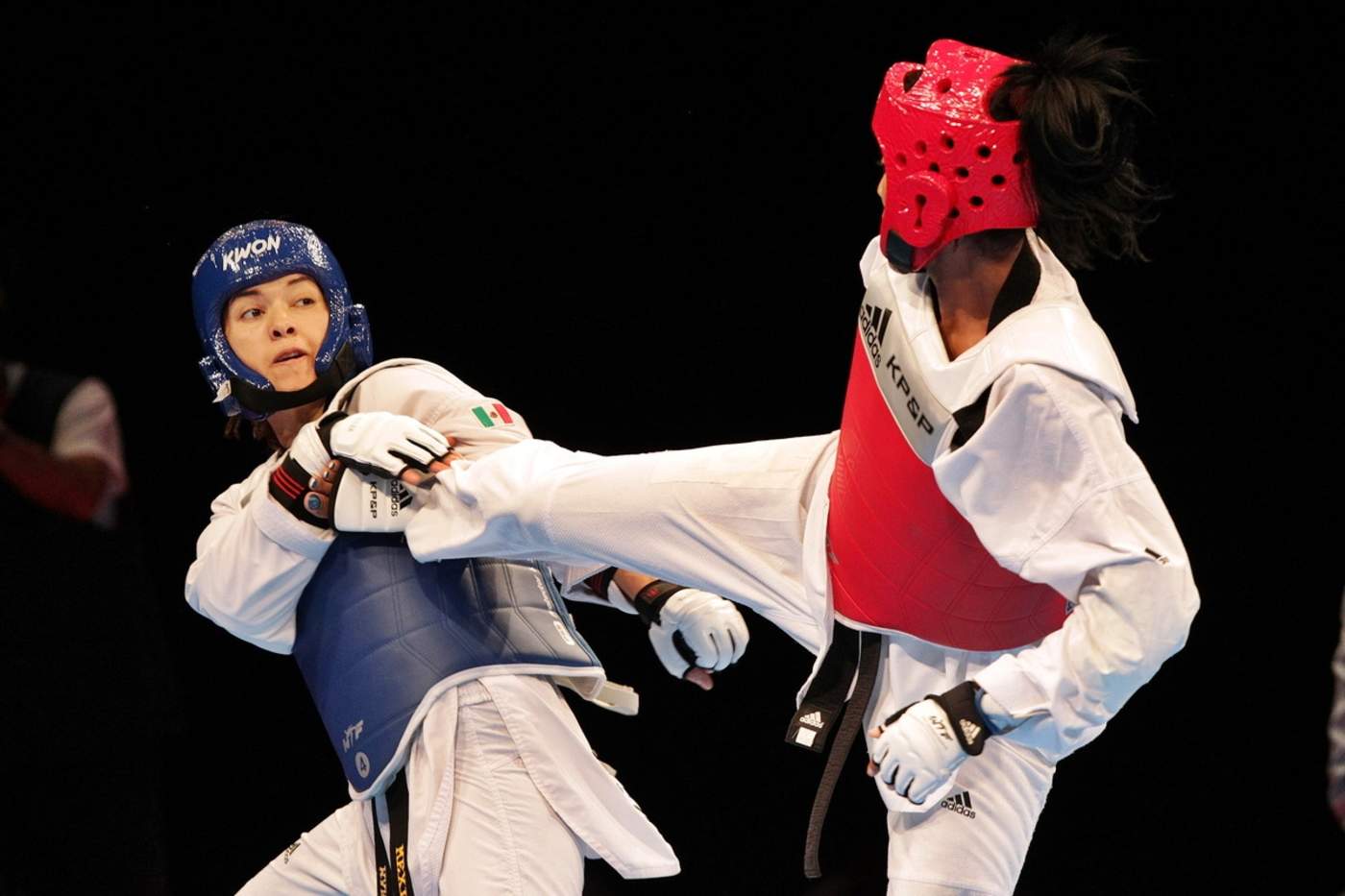 Encabezados por la triple medallista olímpica María del Rosario Espinoza, la delegación azteca consiguió ocho boletos en la modalidad de combate libre y dos más en el parataekwondo.
