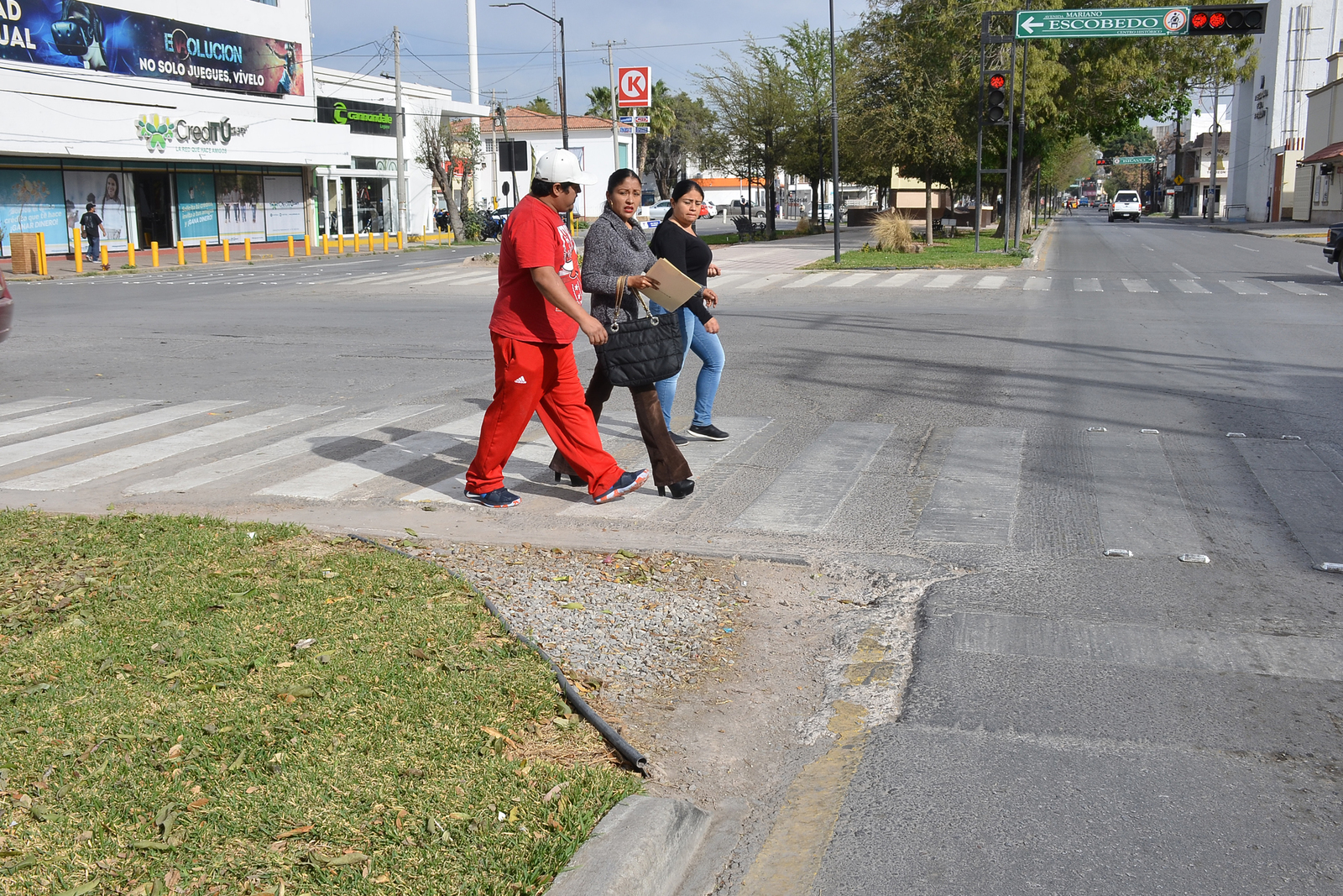 La segunda etapa de la calzada Colón se encuentra aún sin fecha de inicio, la dirección de Obras Públicas de Torreón estima que se invertirán alrededor de 20 millones de pesos. (EL SIGLO DE TORREÓN)