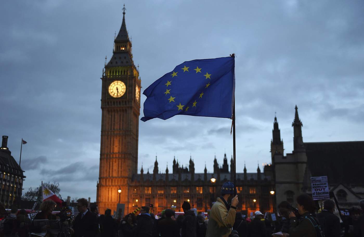 Londres anuncia 'cambios legales' al acuerdo del Brexit
