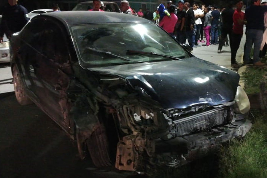 Una de las mujeres falleció luego de ser trasladada a la clínica 16 del Seguro Social en Torreón y la otra sólo resultó lesionada.
