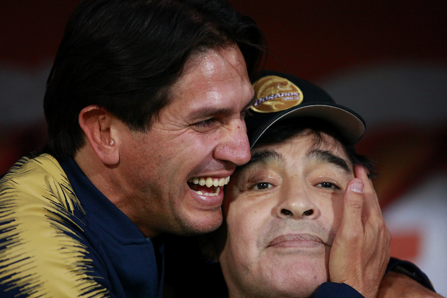 Burno Marioni y Diego Armando Maradona, los técnicos.