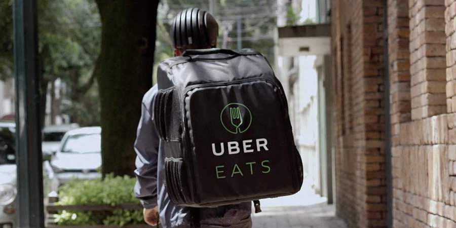 Uber Eats representa el 17 por ciento del total del negocio de Uber. En el tercer trimestre del último año tuvo una contribución de 2.1 billones. (ARCHIVO)