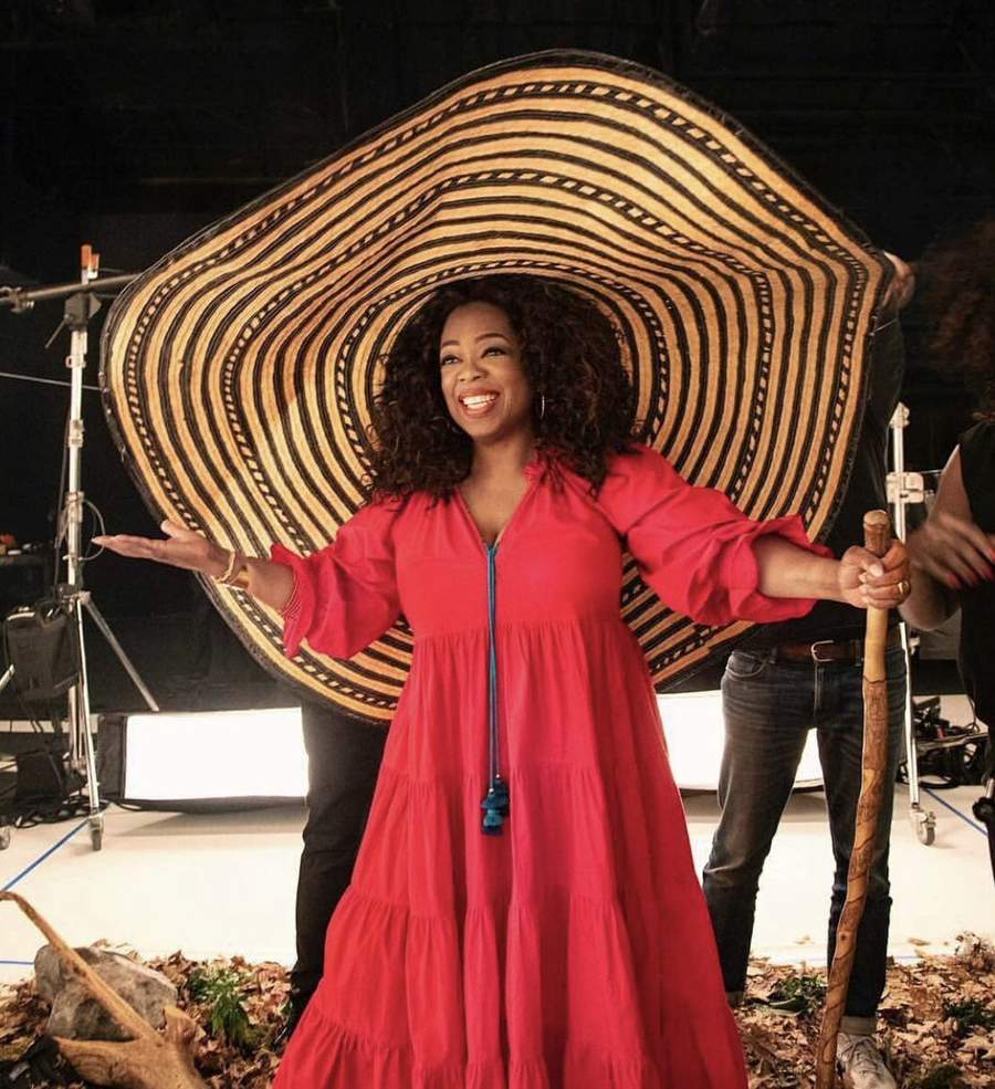 Oprah luce artesanías colombianas en fotografías de Ruven Afanador