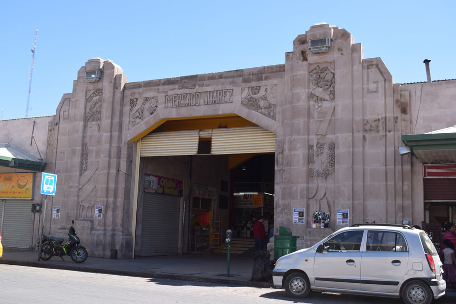 Locatarios del Mercado Juárez piden estacionamiento