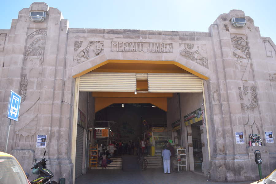 Locatarios del mercado Juárez denuncian 'cacerías' por Vialidad