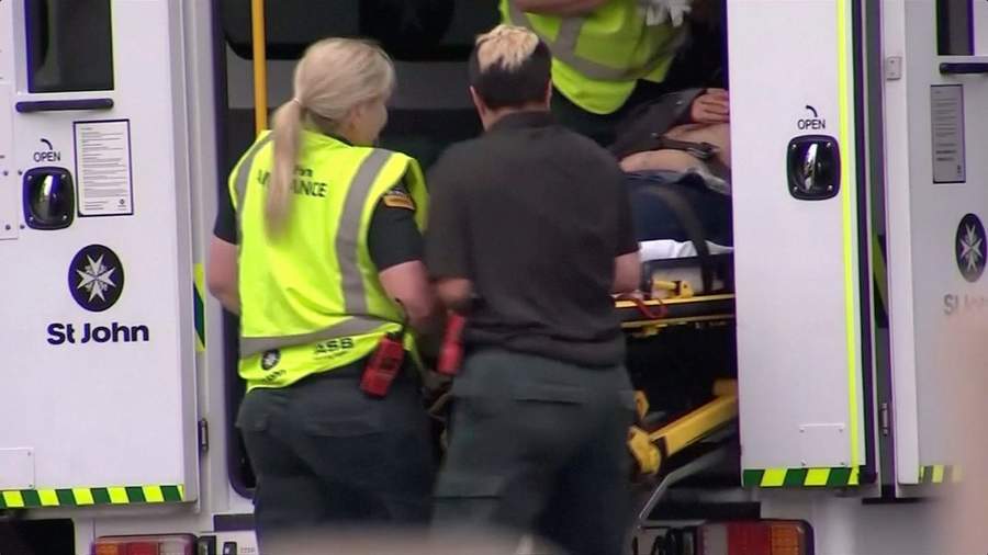 Al menos un detenido tras tiroteo en mezquita de Nueva Zelanda