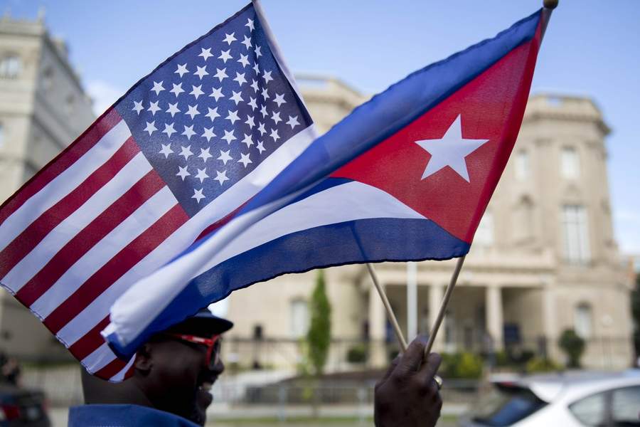 La medida constituye un obstáculo adicional al ejercicio del derecho de los  cubanos de visitar a sus familiares en Estados Unidos, indicó en un comunicado el Ministerio de Relaciones Exteriores. (ARCHIVO)