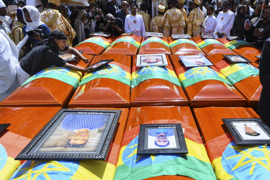 Este domingo se realizó el funeral de las víctimas del accidente aéreo en Etiopía. (EFE) 