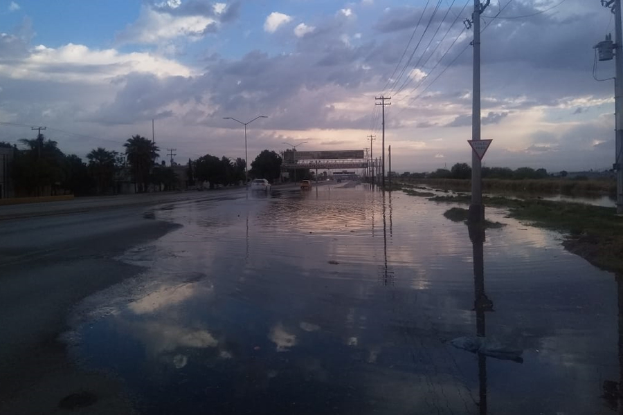 Los canales de riego presentaron escurrimientos en tres puntos de la ciudad de Torreón, no se presentaron incidentes de consideración.