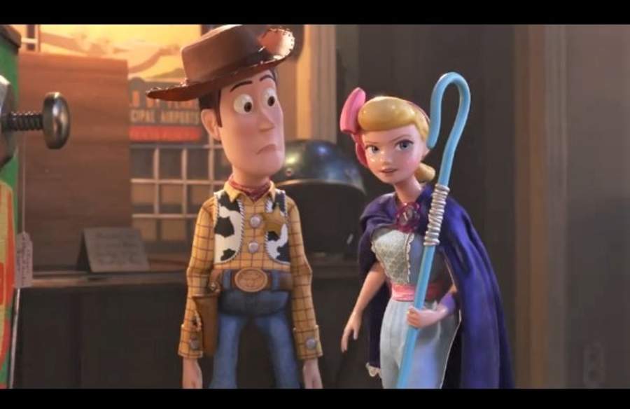 Personas por el Trato Ético de los Animales (PETA) pidió al director de 'Toy Story 4', Josh Cooley, retirar el bastón que utiliza el personaje de 'Bo Peep. (ESPECIAL)