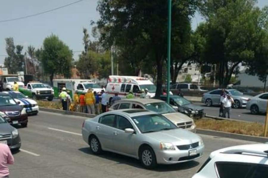 Mueren dos personas en accidente en la México-Querétaro