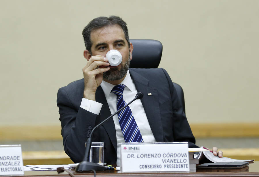 Reconocen derecho del consejero presidente del INE a defender su sueldo