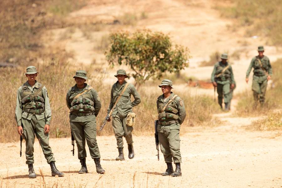 Desde que Guaidó anunció el 23 de enero que se proclamaba presidente interino, centenares de militares han desertado y se han exiliado en Colombia. (ARCHIVO)