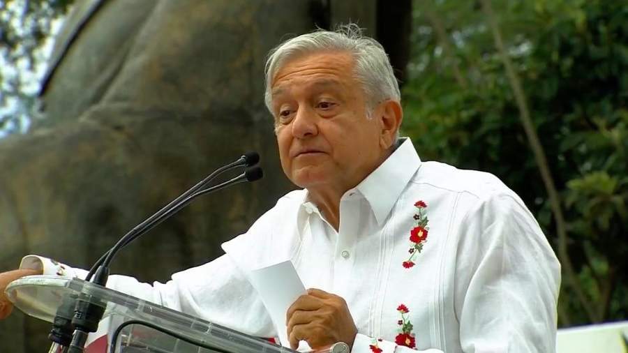 López Obrador aseguró que Benito Juárez todavía gobierna pues es guía e inspiración, ya que los principios con los que se conducía están vigentes y son válidos. (ESPECIAL)
