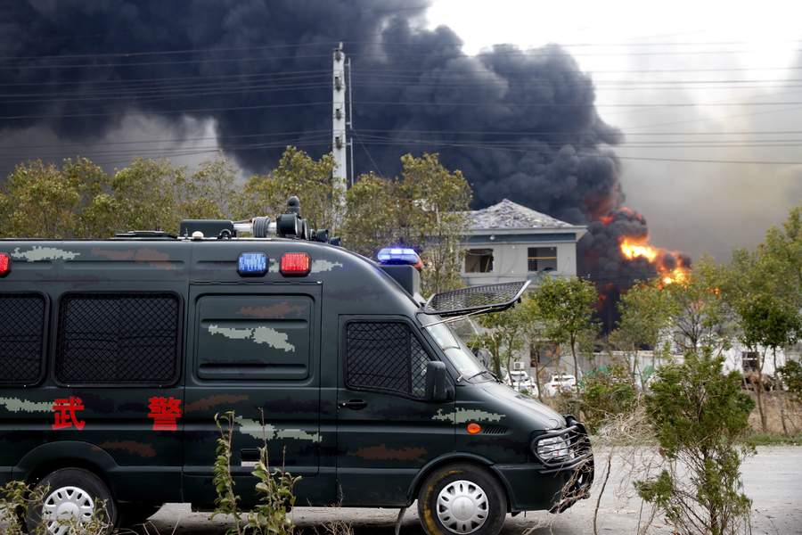 Se eleva a 47 el número de muertos por explosión en planta química china