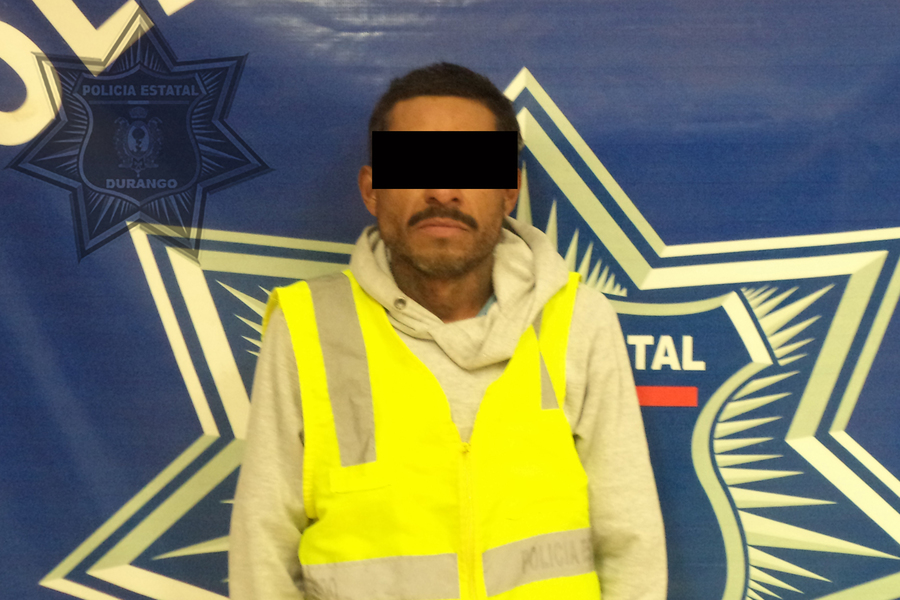 Hombre caminaba por calles de Gómez Palacio portaba marihuana, cocaína y cristal, fue detenido por los estatales. (EL SIGLO DE TORREÓN)