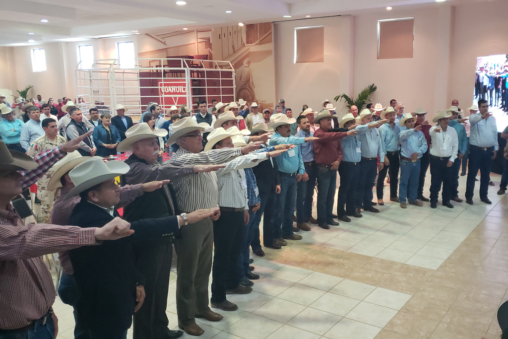 Autoridades de Gobierno estuvieron en la LXXVI Asamblea General Ordinaria de la Unión Ganadera Regional de Coahuila.