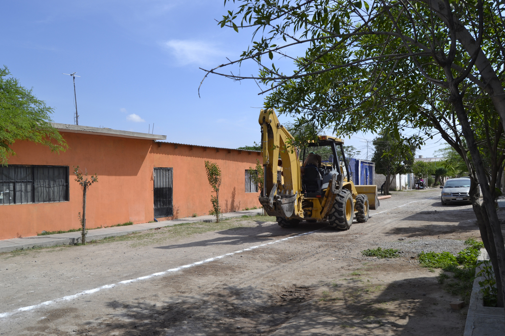 Arrancan obras de drenaje en el municipio de Matamoros; la inversión en este año será de 8 millones de pesos. (EL SIGLO DE TORREÓN/EDITH GONZÁLEZ)