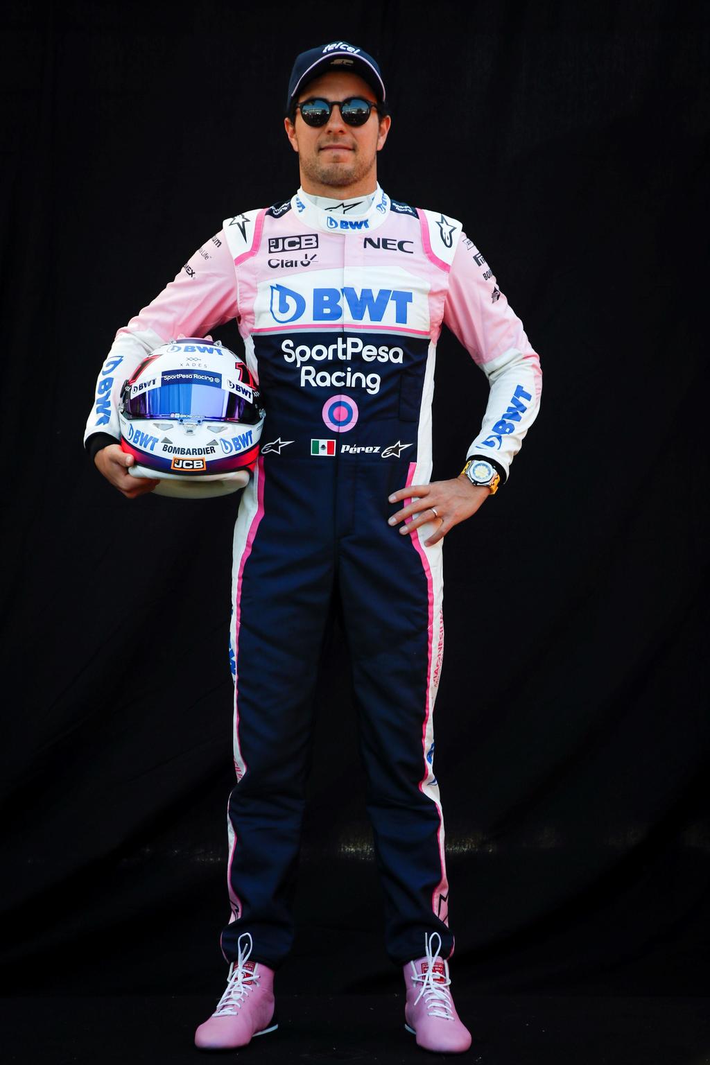 El mexicano Sergio Pérez finalizó en el lugar 13 en el Gran Premio de Australia, el primero de la temporada.