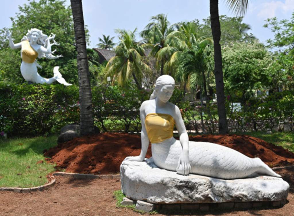 La medida causó confusión y ahora las estatuas fueron removidas, dicen que para volver a ‘arreglarlas’. (INTERNET)