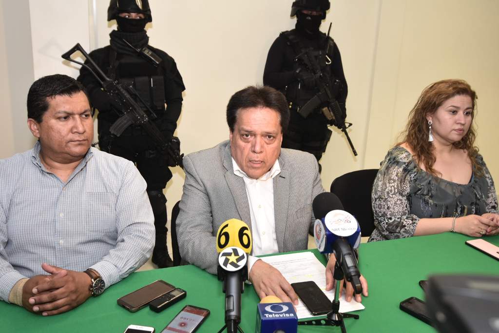 Conferencia de prensa del fiscal general del Estado, Gerardo Márquez Guevara en las oficinas de la dependencia en Monclova. (ESPECIAL)