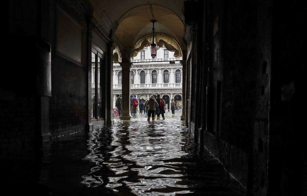 Venecia sufrió inundaciones en 2018. El nivel y el calentamiento de los océanos siguieron aumentando hasta alcanzar niveles récord. (AP)