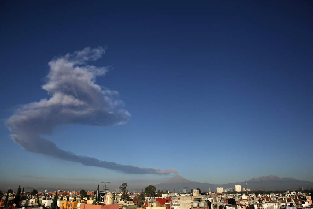 Alistan operativos ante actividad del Popocatépetl