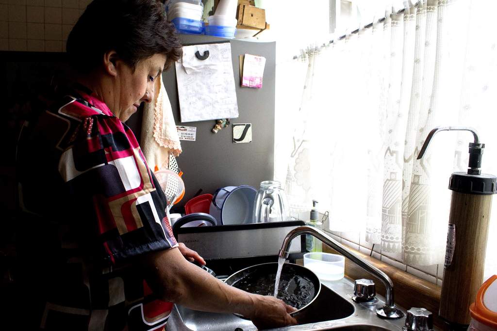El 99.2 % de las trabajadoras del hogar en México carece de un contrato laboral que las respalde, informó este viernes la Organización Internacional del Trabajo (OIT). (ARCHIVO)