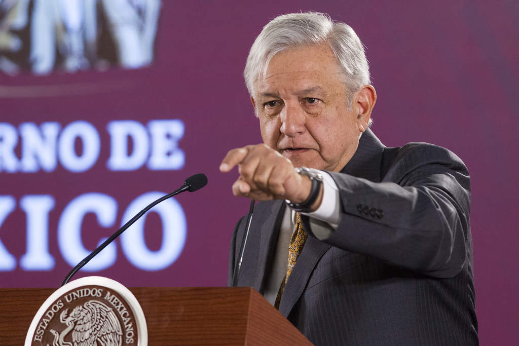 'Con el inicio de una nueva Administración, encabezada por Andrés Manuel López Obrador, la relación con los medios de comunicación se ha deteriorado considerablemente', señala el informe. (ARCHIVO)