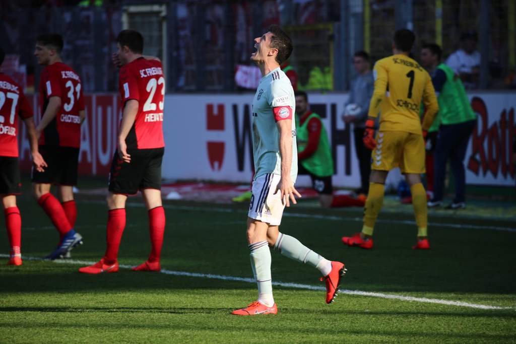 El polaco Robert Lewandowski marcó el gol del empate para el cuadro bávaro. (Especial)