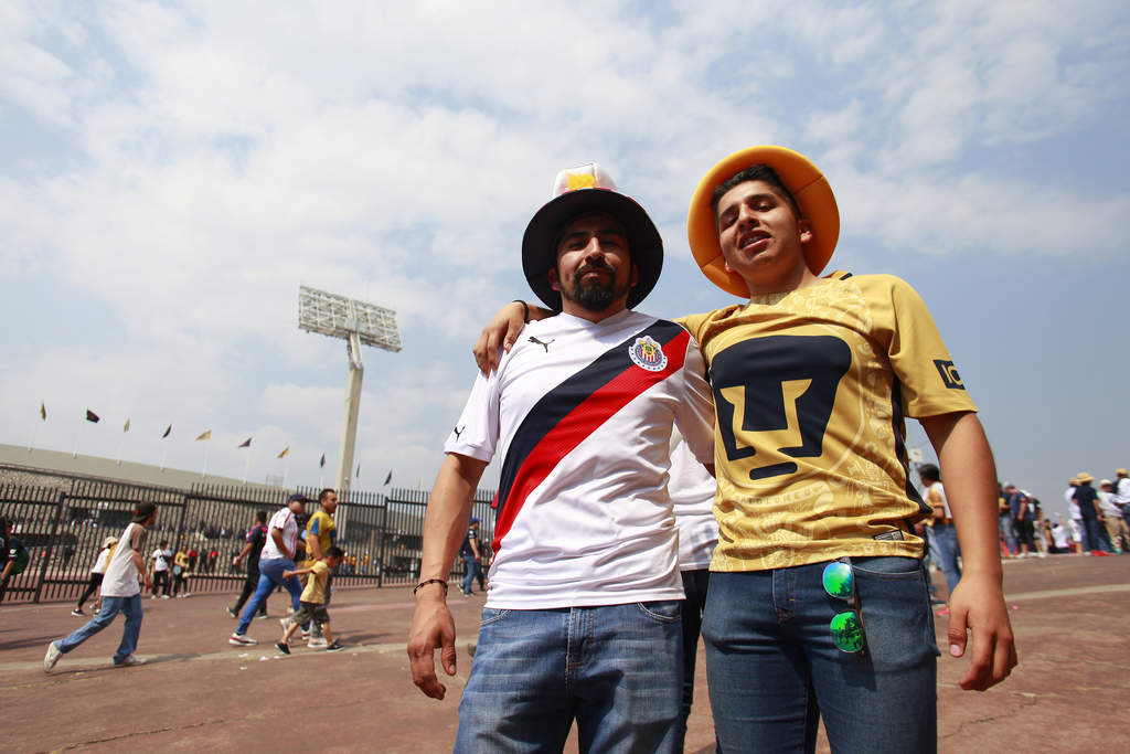 El partido entre los Pumas y el Guadalajara se realizará sin importar las malas condiciones ambientales. (Jam Media)
