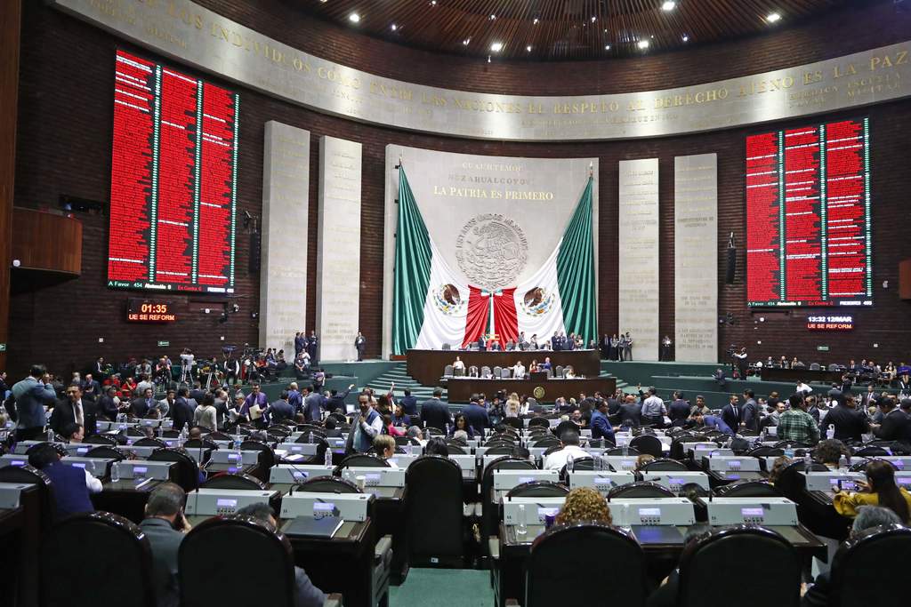 Los diputados buscarán añadir a la iniciativa el desafuero a gobernadores. (ARCHIVO) 