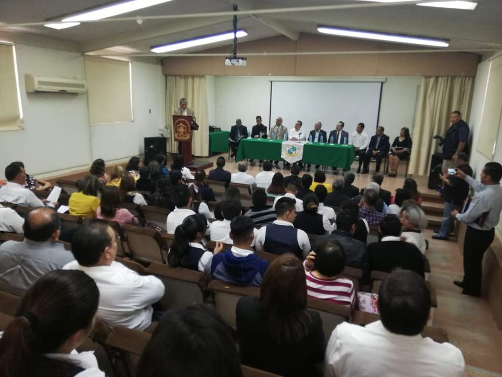 El Congreso se realizó en el Instituto de Estudios Superiores de Educación Normal (IESEN) Lázaro Cárdenas de Ciudad Lerdo. (EL SIGLO DE TORREÓN)
