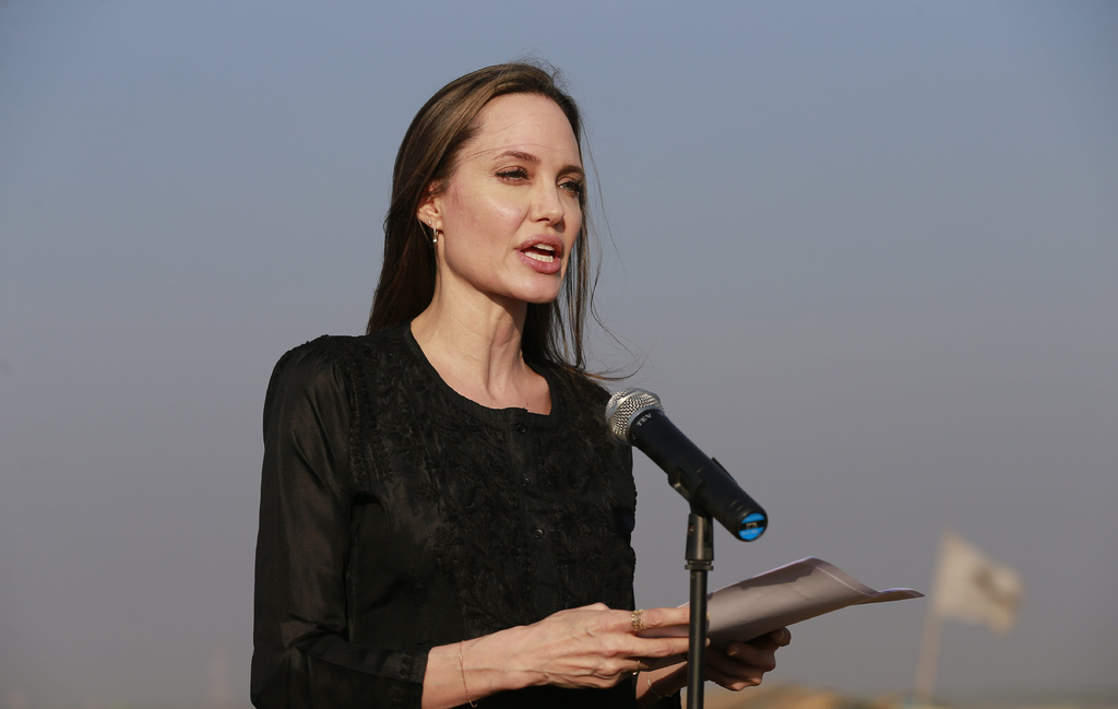 Aspiraciones. La actriz estadounidense, Angelina Jolie, no se cierra las puertas para postularse a un cargo público. (AP)