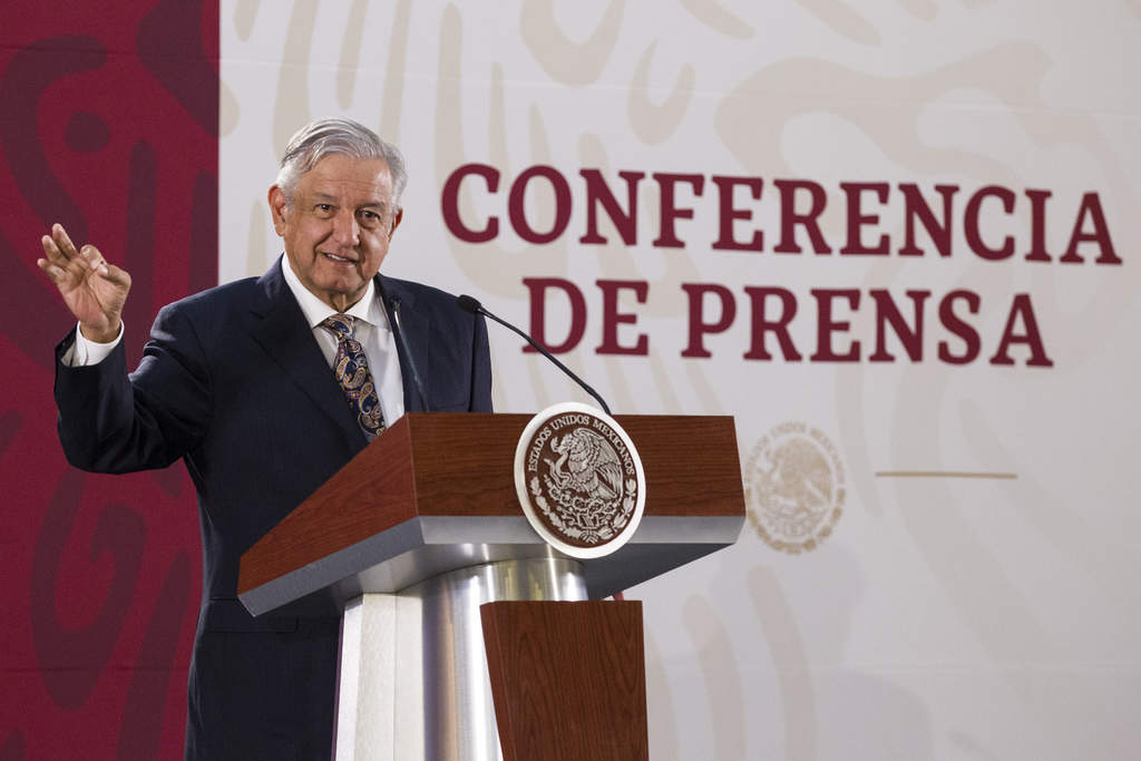 El presidente Andrés Manuel López Obrador dijo que anoche envió el nombramiento de los cuatro comisionados de la Comisión Reguladora de Energía (CRE). (NOTIMEX)
