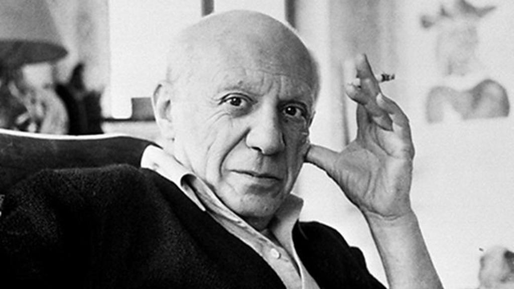 1973: Ve la última luz Pablo Picasso, célebre pintor y escultor español