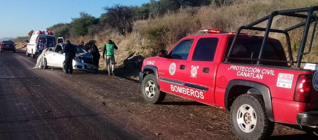 El accidente este lunes en la carretera Francisco Zarco del municipio de Canatlán. (EL SIGLO DE TORREÓN) 