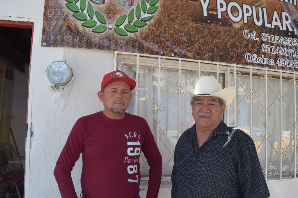 Javier Alvarado, quien vive en el ejido El Cariño, solicitó la intervención de la Unidad Campesina y Popular, cuyos dirigentes ya pidieron el apoyo de la Subsecretaría de Gobierno en La Laguna de Durango. (EL SIGLO DE TORREÓN)