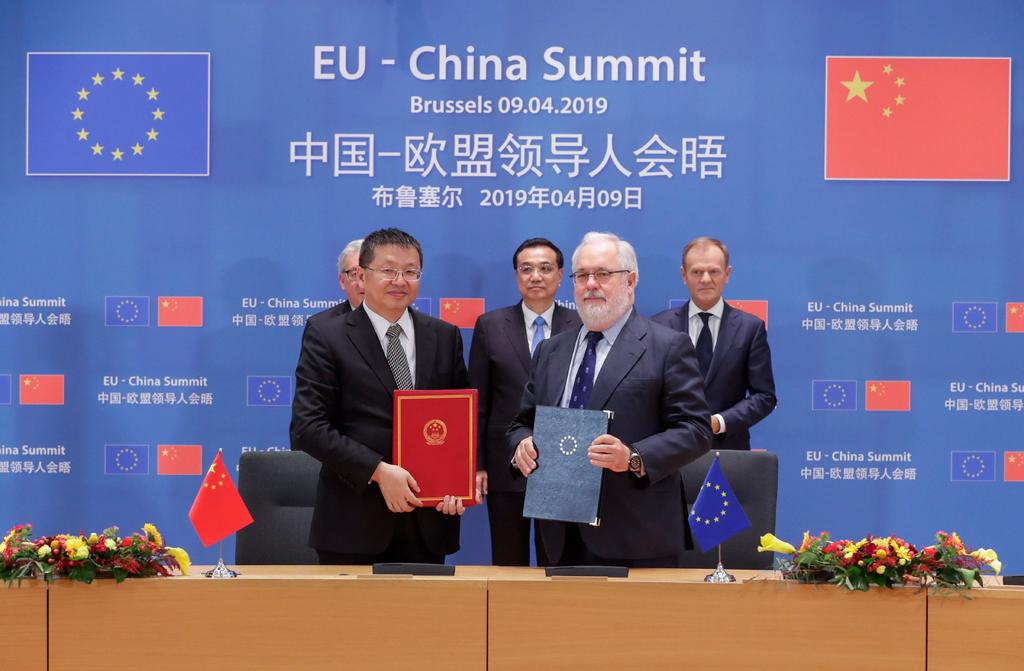 Li Keqiang urgió a la UE a acelerar la negociación de un tratado bilateral de inversiones. (EFE)