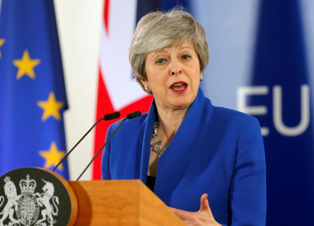 'El Reino Unido ya debería haber dejado la UE, y lamento sinceramente el hecho de que todavía no haya podido convencer al Parlamento de que apruebe un acuerdo que permita al Reino Unido salir de manera fluida y ordenada', dijo May. (EFE)