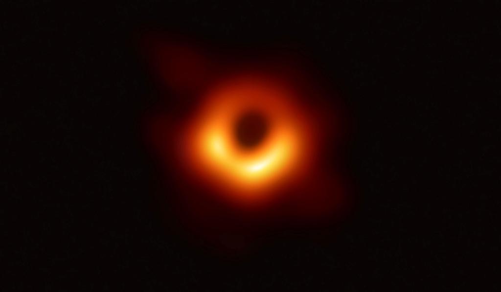 EHT informó que el siguiente objetivo a corto y largo plazo será obtener la primera película de un agujero negro. (EFE)