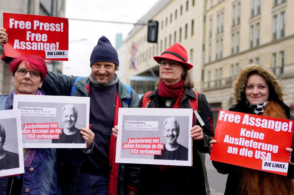 Assange se prepara desde prisión para otra batalla legal